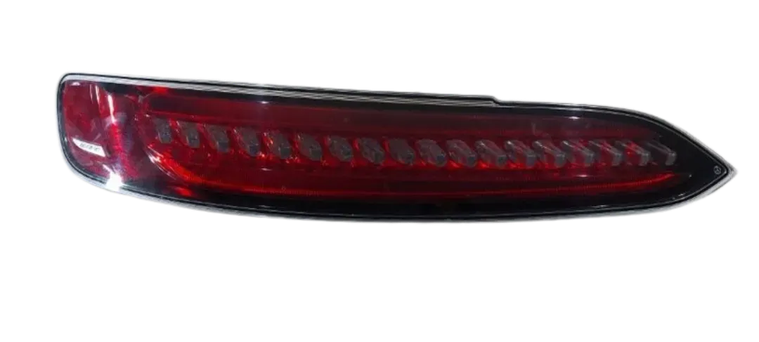 REAR LIGHT R